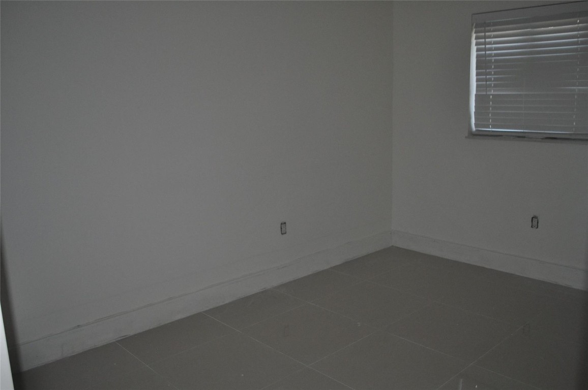 Sun Land Park 25-30 B - Residential