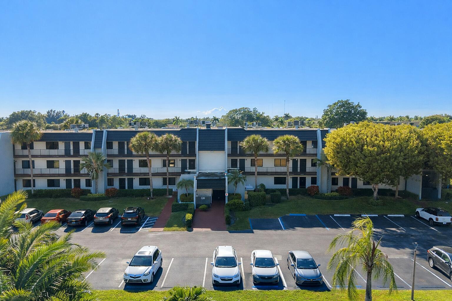 FOUNTAINS OF PALM BEACH CONDO 5 - Residential