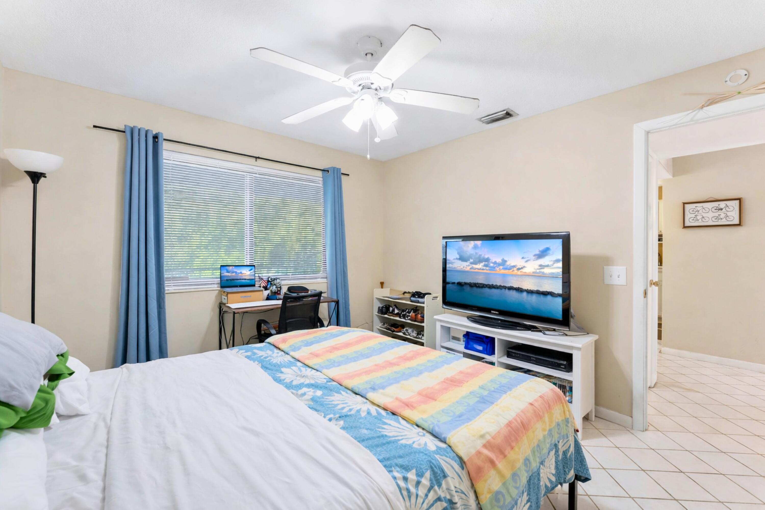 FOUNTAINS OF PALM BEACH CONDO 5 - Residential