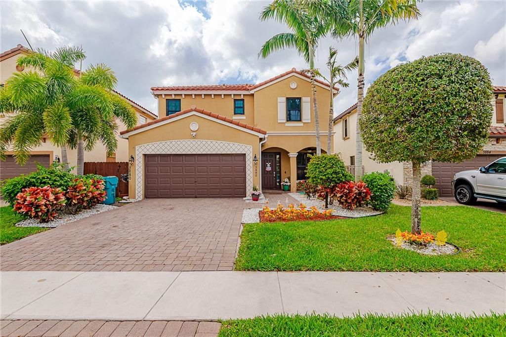 Photo of 3880 Aspen Leaf Dr, Boynton Beach, FL 33436 (MLS # F10273109)
