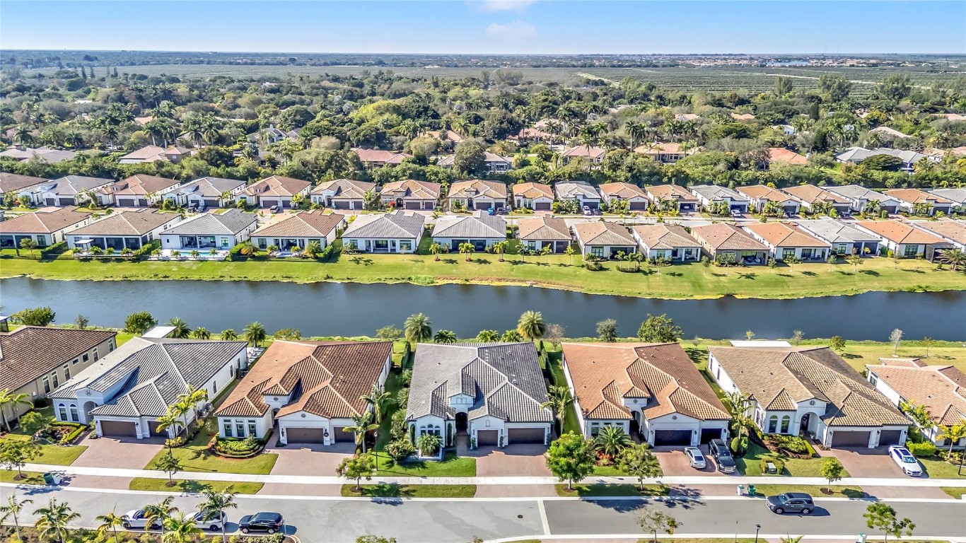 The Falls at Parkland - Residential
