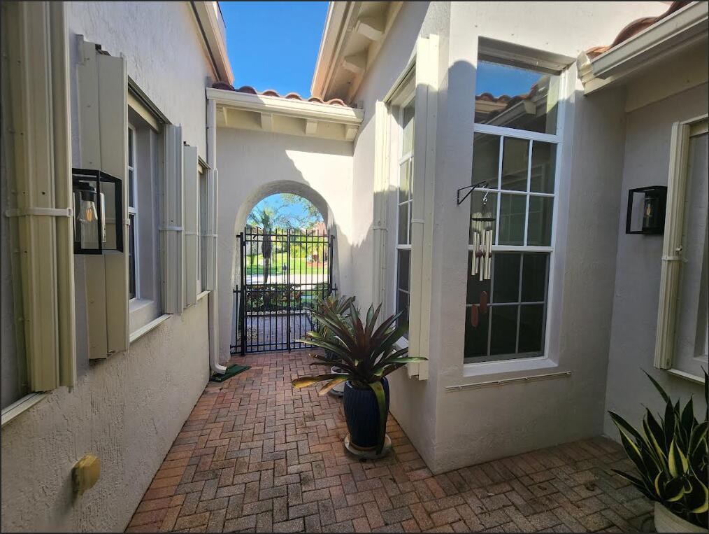 8045 NW 109th Lane