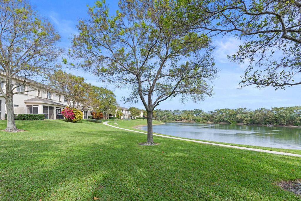 Photo of 348 Spruce Street, Boynton Beach, FL 33426 (MLS # R10954257)