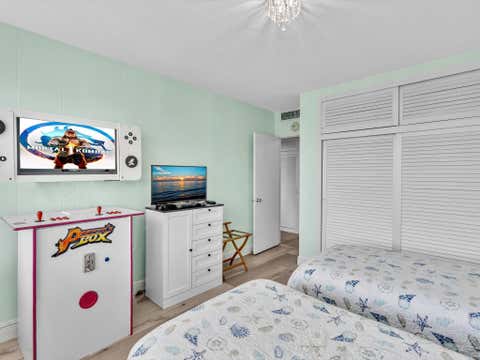 Tiny photo for 3300 NE 36th Street #1016, Fort Lauderdale, FL 33308 (MLS # B26051876)