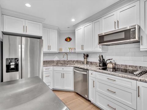 Tiny photo for 3300 NE 36th Street #1016, Fort Lauderdale, FL 33308 (MLS # B26051876)