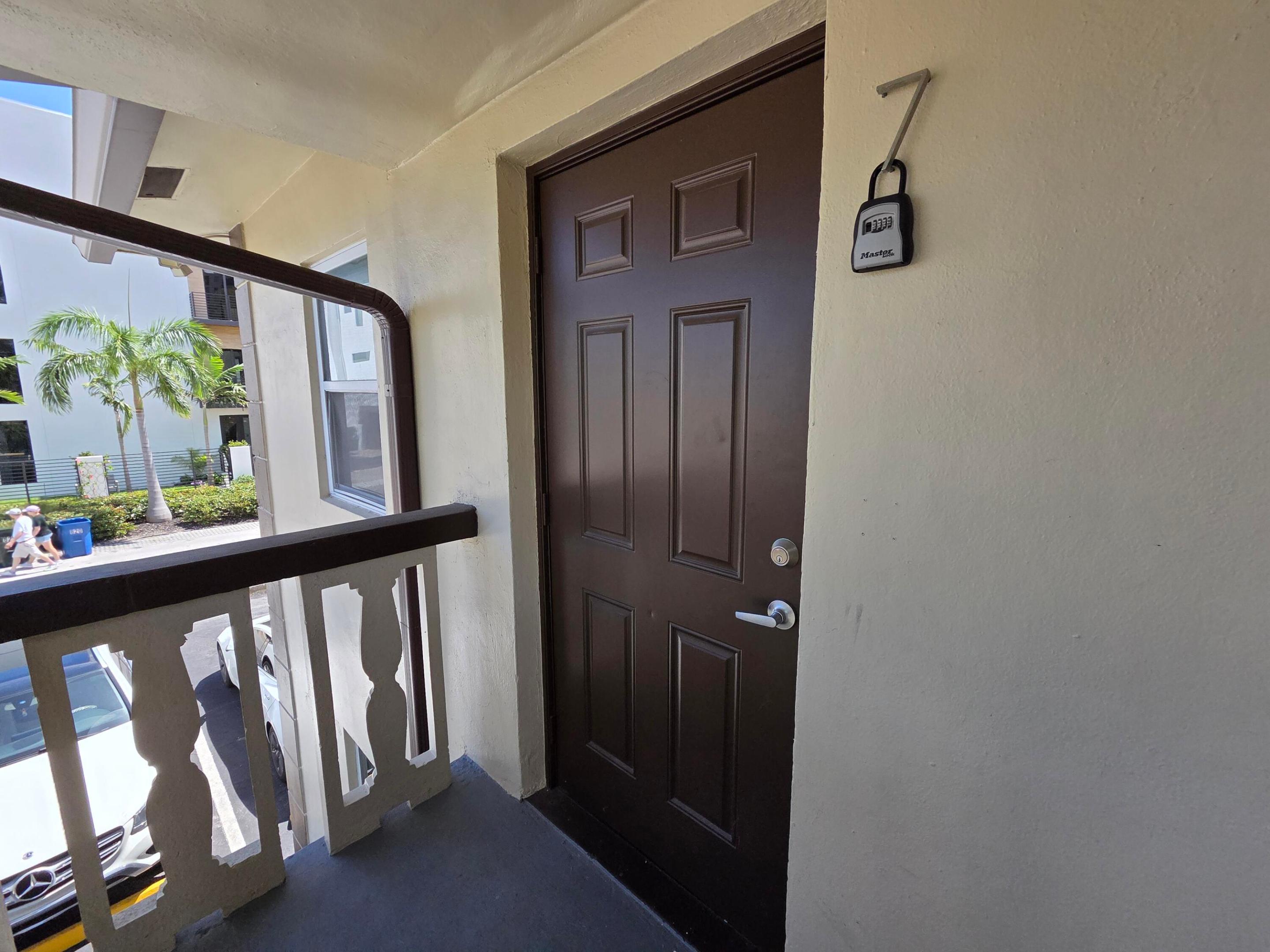 DAVIS ADD 3-28 - Residential Lease