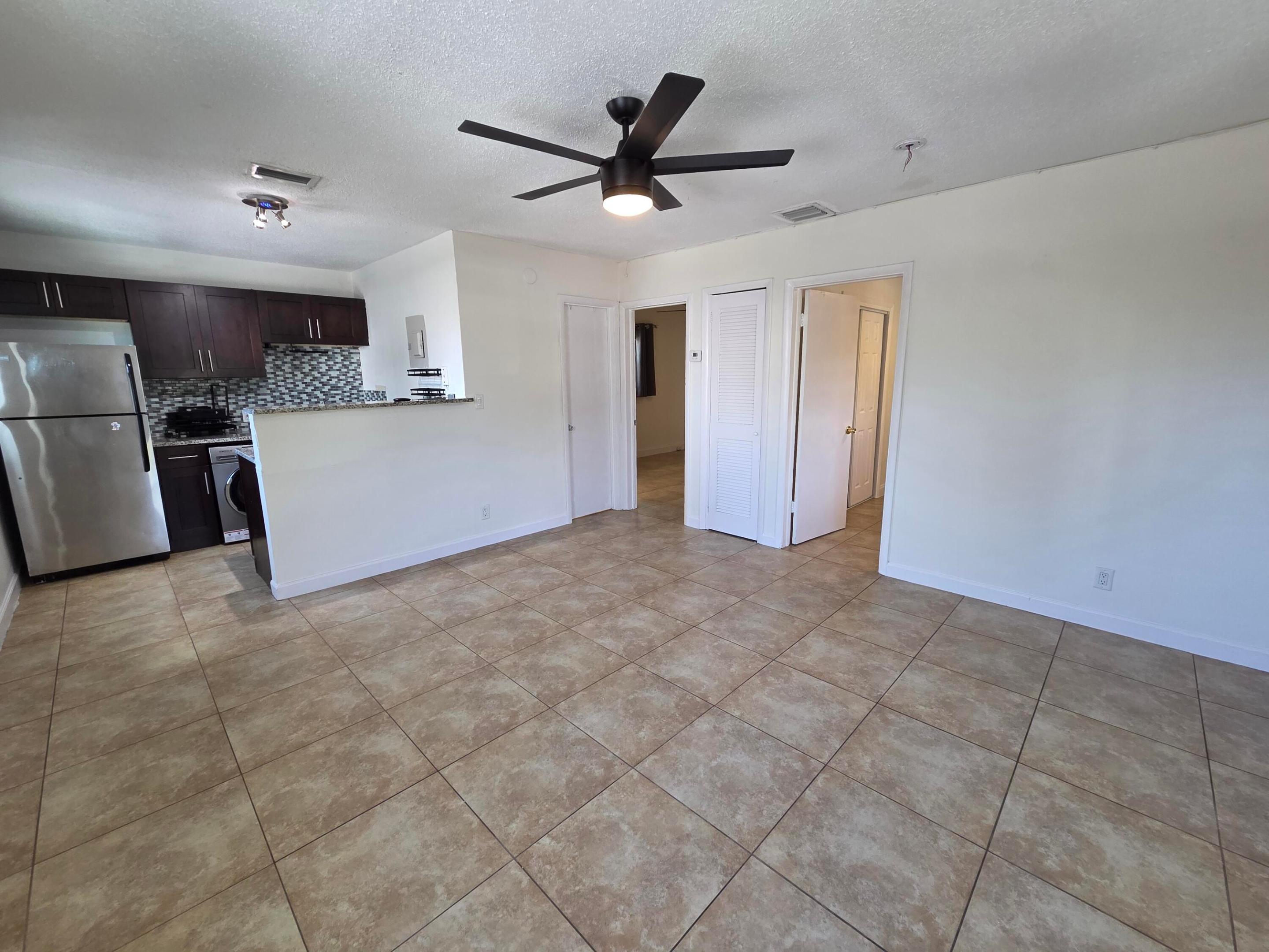 DAVIS ADD 3-28 - Residential Lease