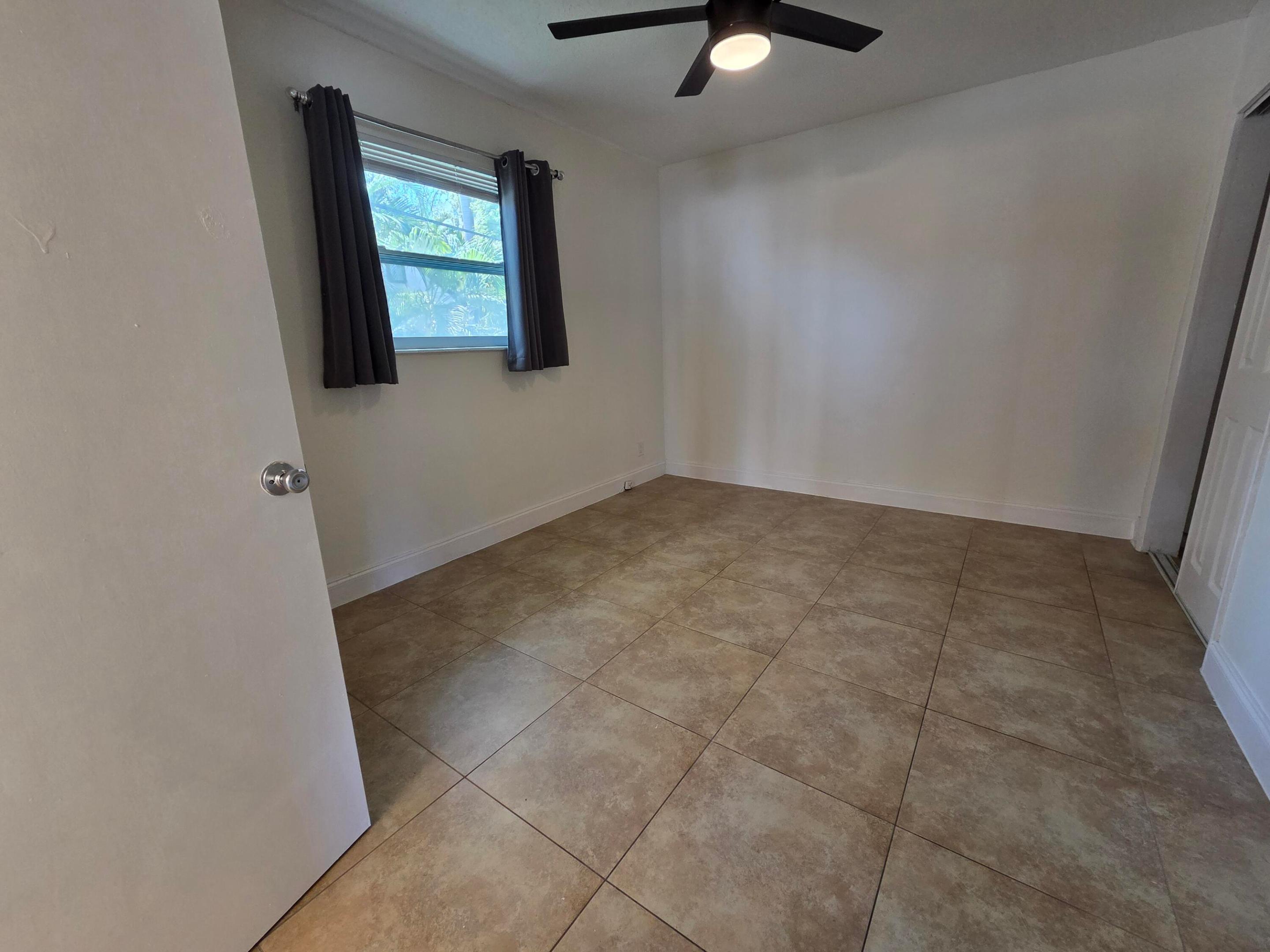 DAVIS ADD 3-28 - Residential Lease