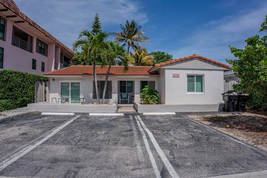 Photo of 4616 Bougainvilla Drive #1-3, Lauderdale By The Sea, FL 33308 (MLS # B26030228)