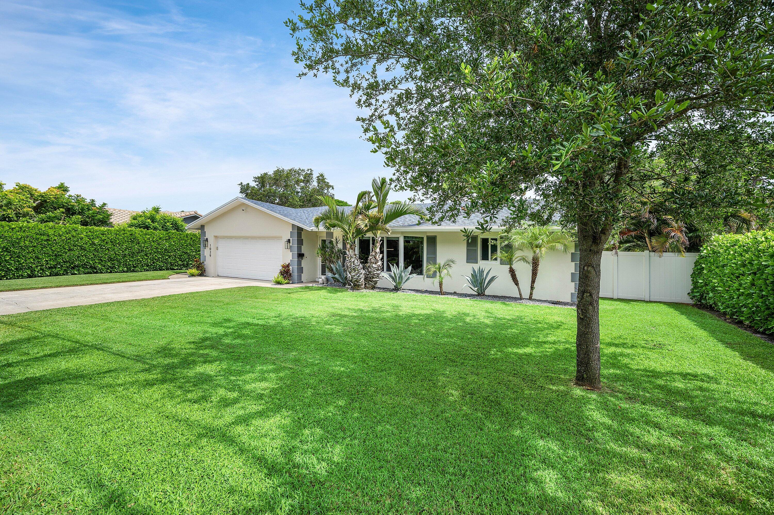 Properties | Stephanie Kaufman 1029 W Palmetto Park Road