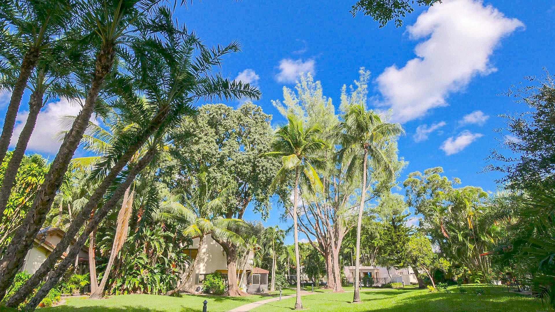 Hills Of Inverrary - Residential Lease