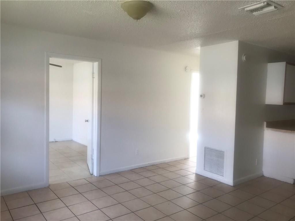 Photo of 1038 NW 8th Avenue, Fort Lauderdale, FL 33311 (MLS # B26018166)