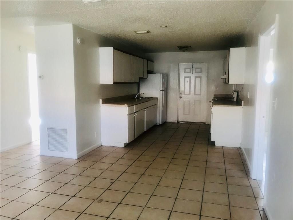 Photo of 1038 NW 8th Avenue, Fort Lauderdale, FL 33311 (MLS # B26018166)