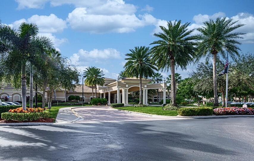 VALENCIA SHORES 3 - Residential