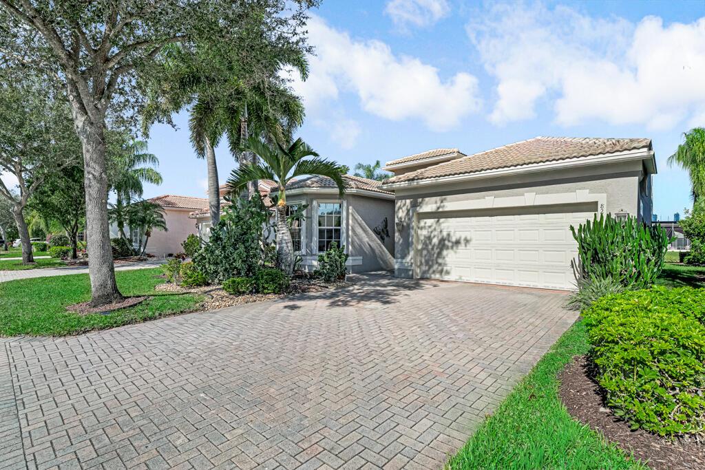 VALENCIA SHORES 3 - Residential