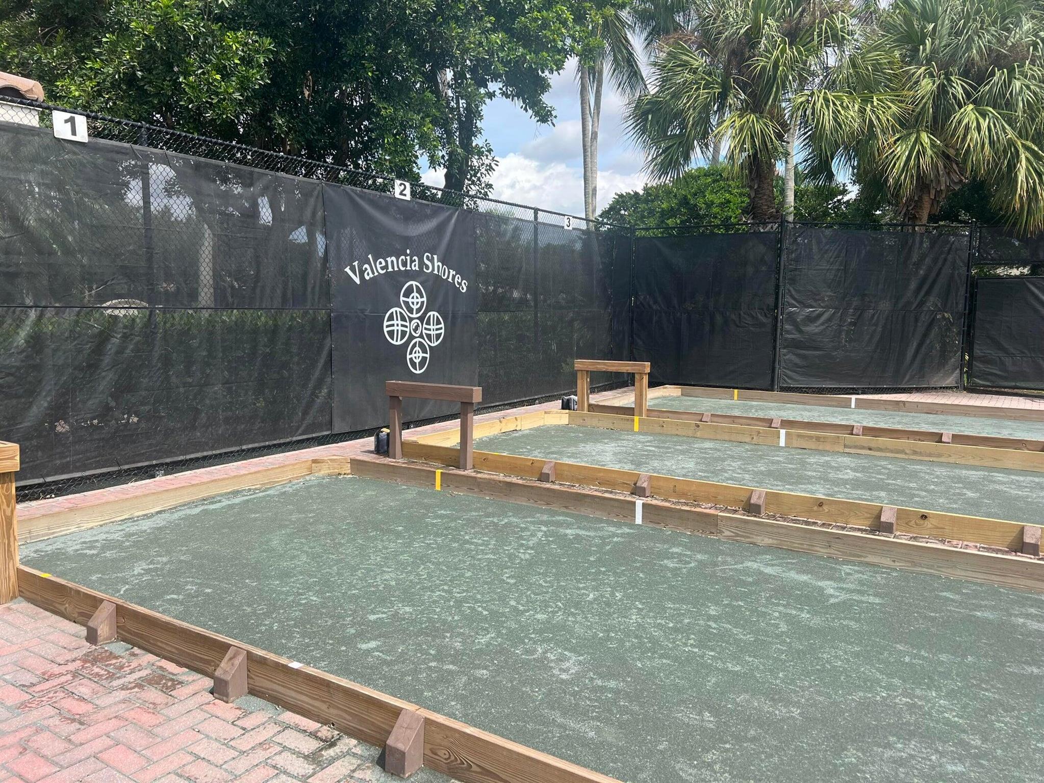 VALENCIA SHORES 3 - Residential