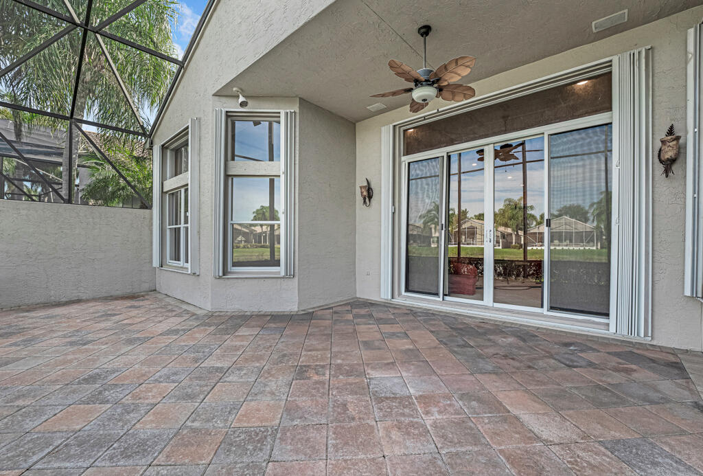 VALENCIA SHORES 3 - Residential