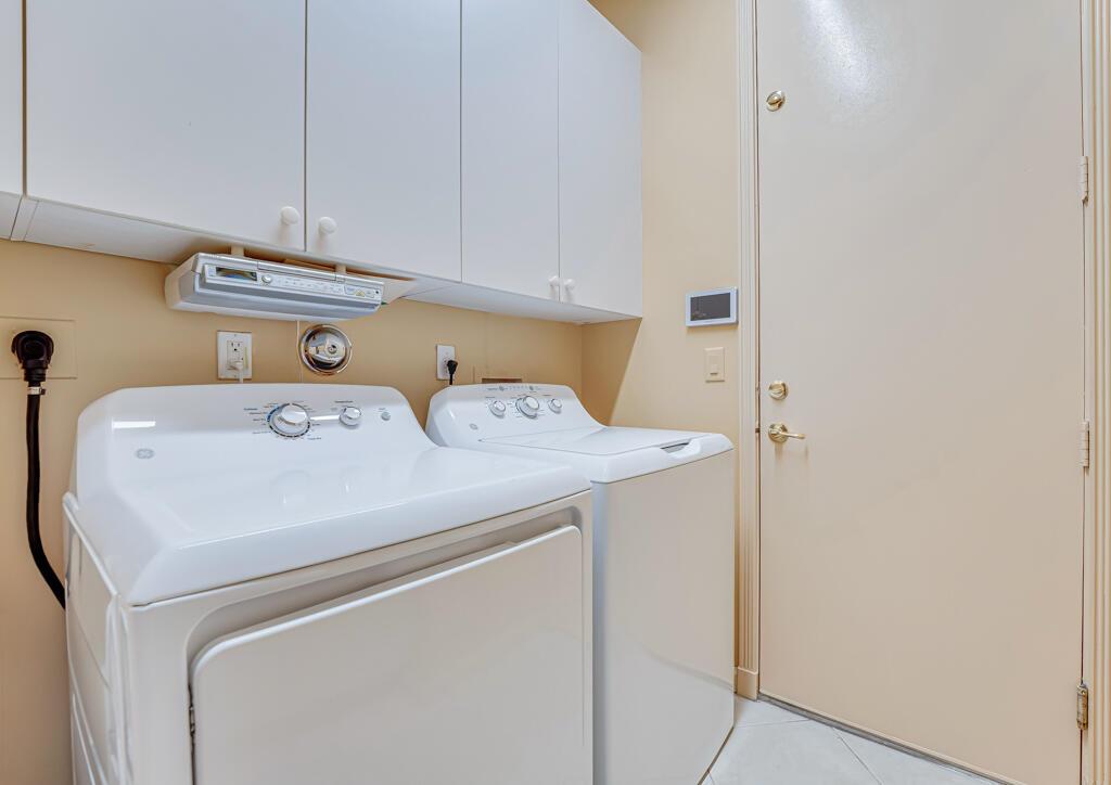 VALENCIA SHORES 3 - Residential