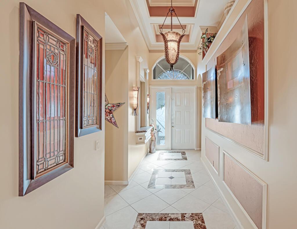 VALENCIA SHORES 3 - Residential