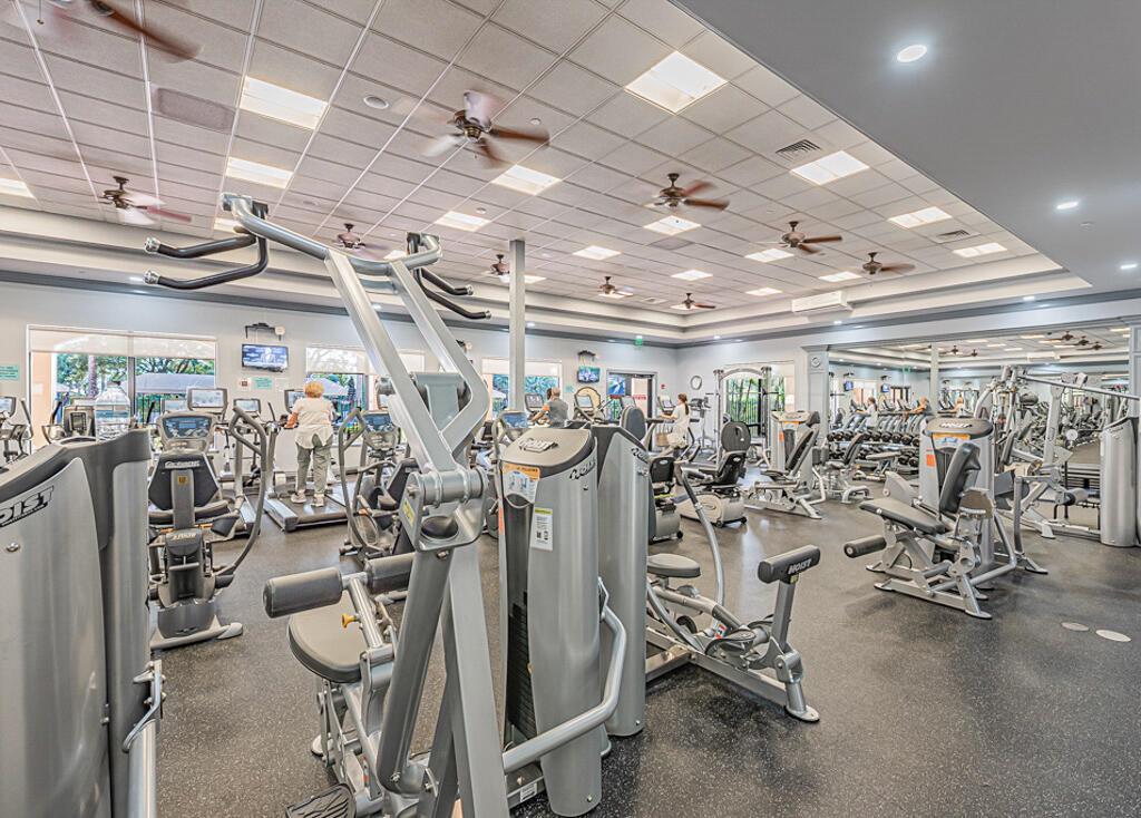 VALENCIA SHORES 3 - Residential