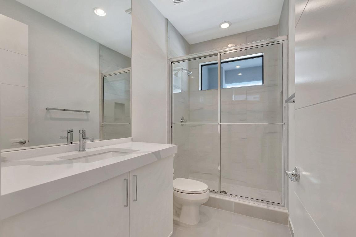 LOTUS - Residential Lease