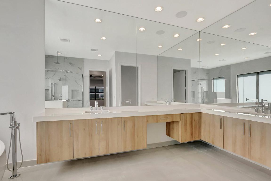 LOTUS - Residential Lease