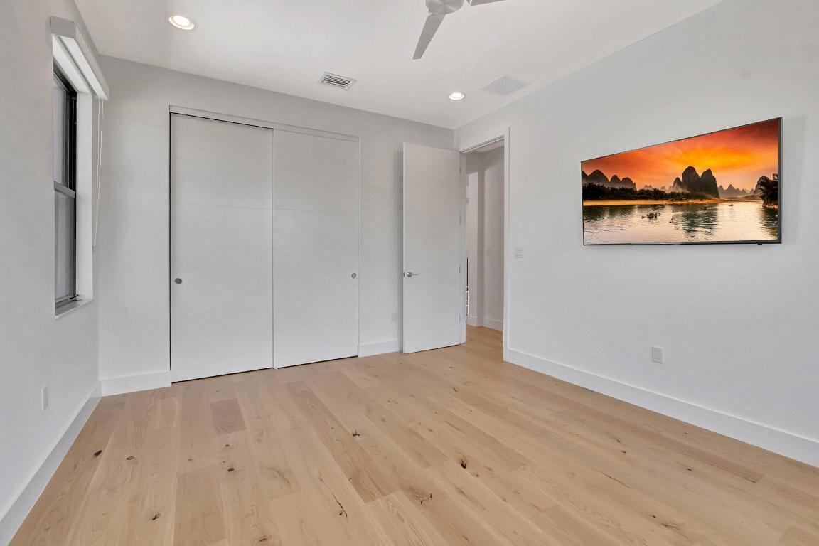 LOTUS - Residential Lease