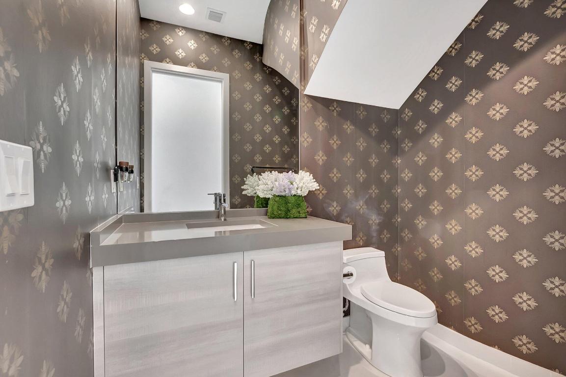 LOTUS - Residential Lease