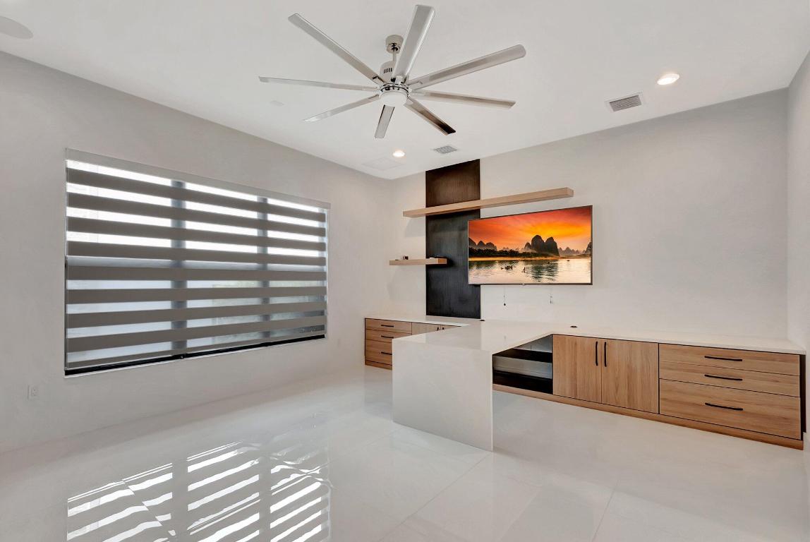 LOTUS - Residential Lease