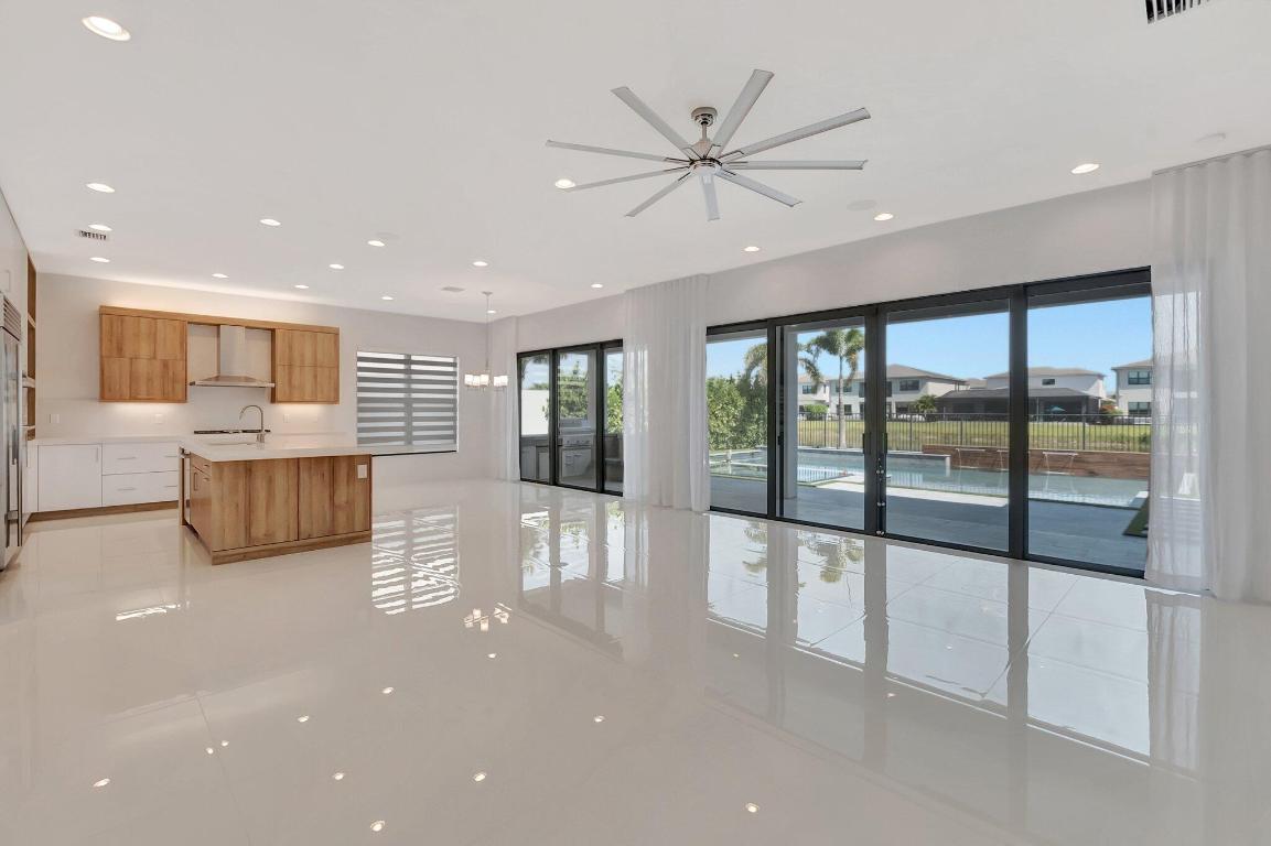 LOTUS - Residential Lease