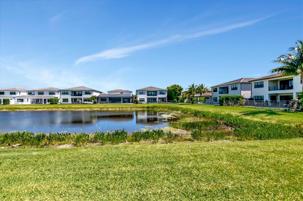 LOTUS - Residential Lease