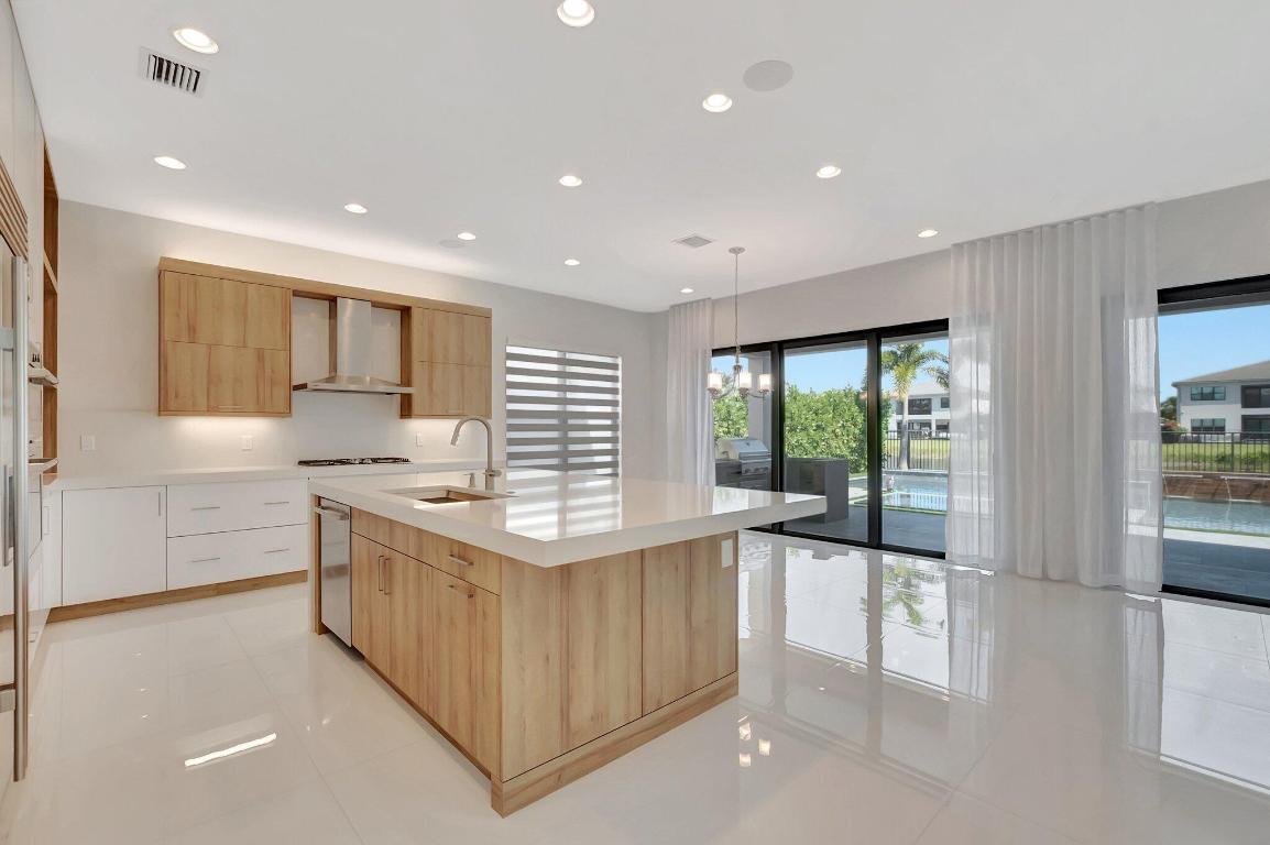 LOTUS - Residential Lease