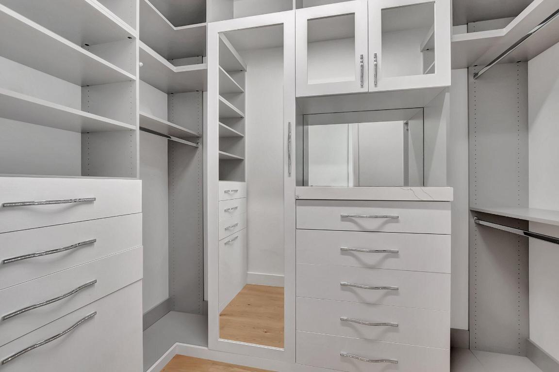 LOTUS - Residential Lease