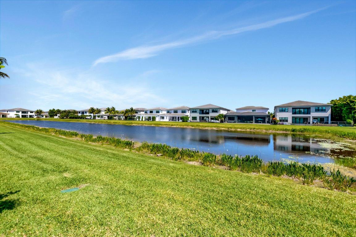 LOTUS - Residential Lease