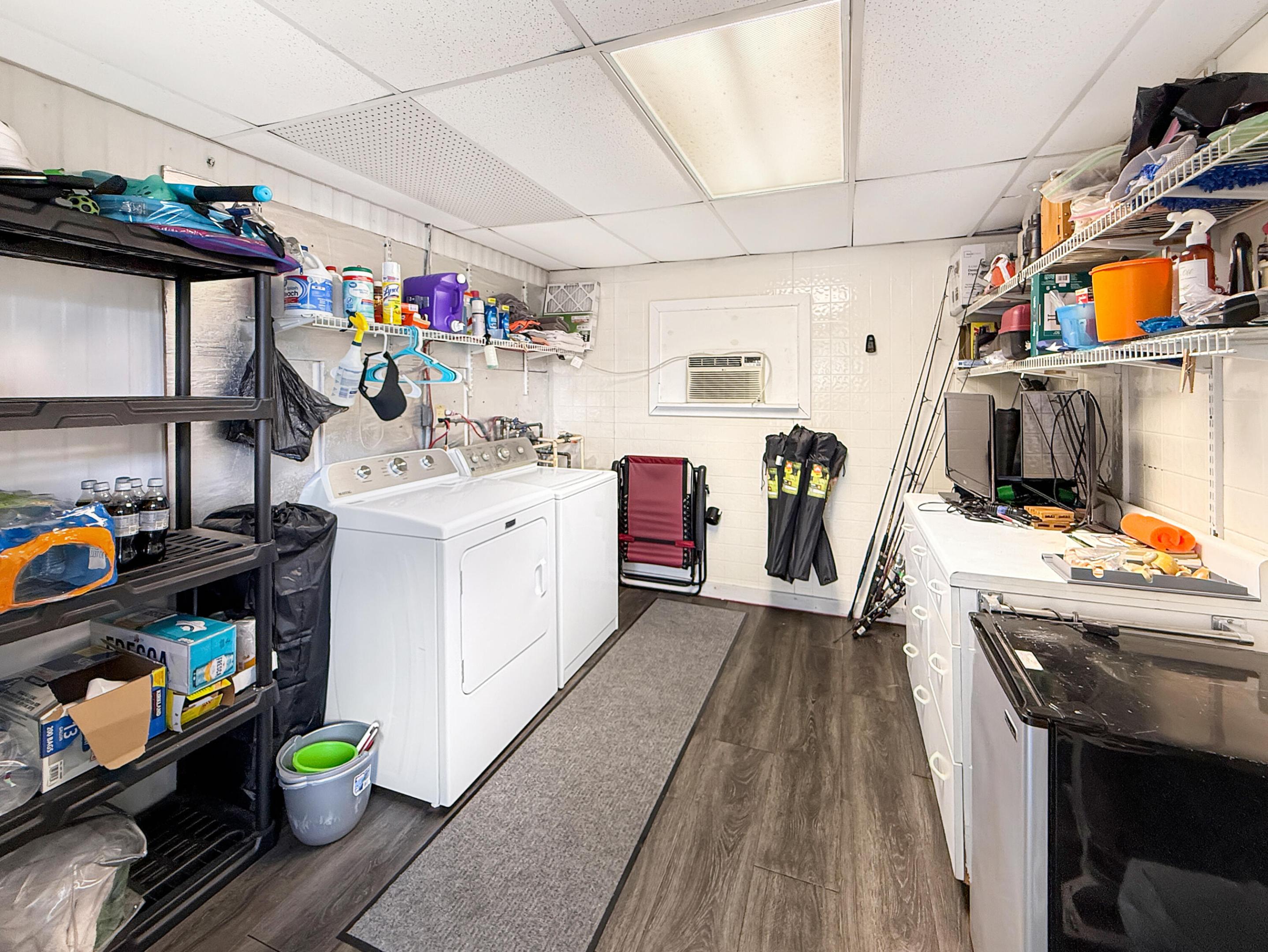 Royal Palm Mobile Home Community - Residential