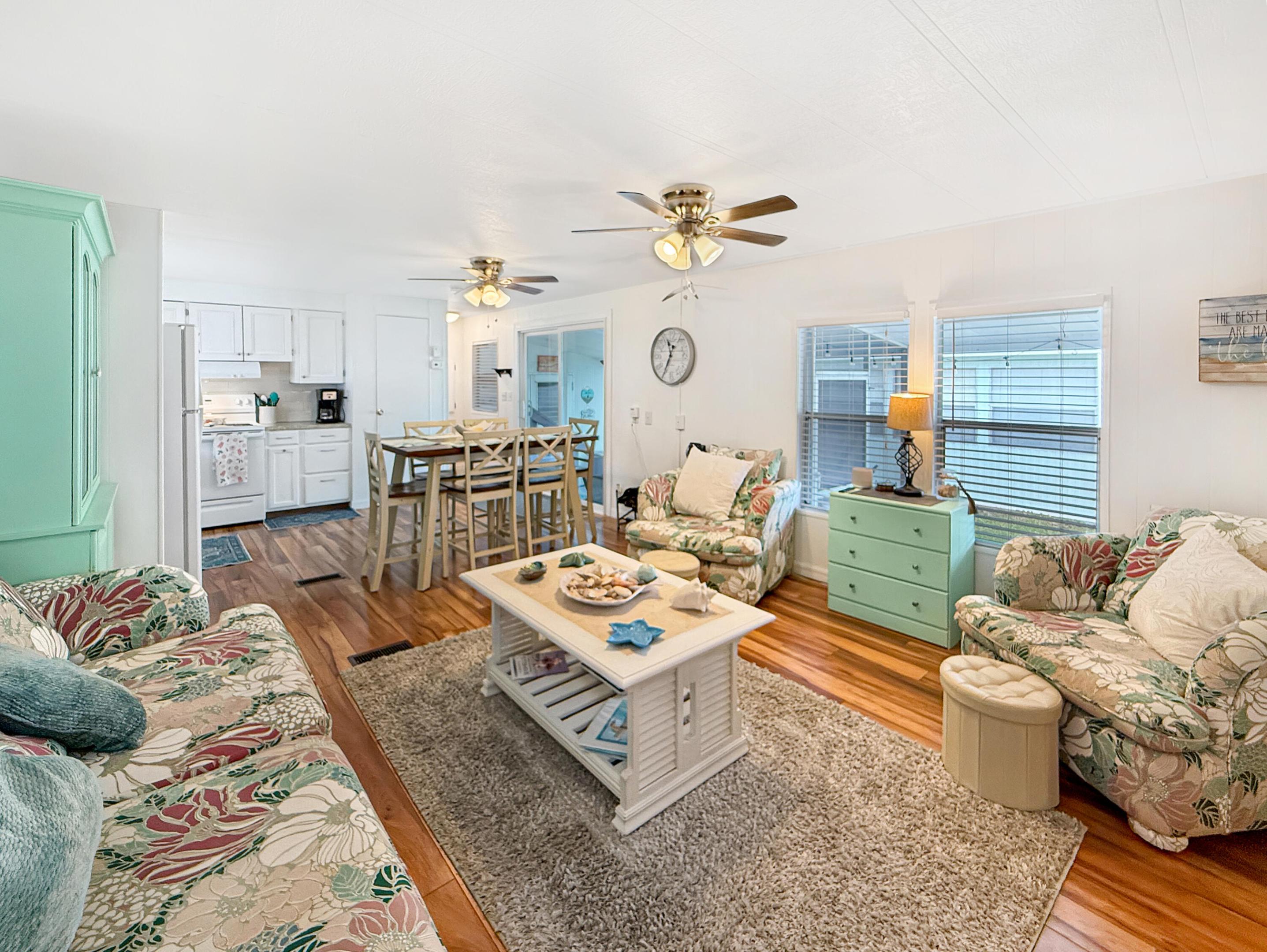 Royal Palm Mobile Home Community - Residential