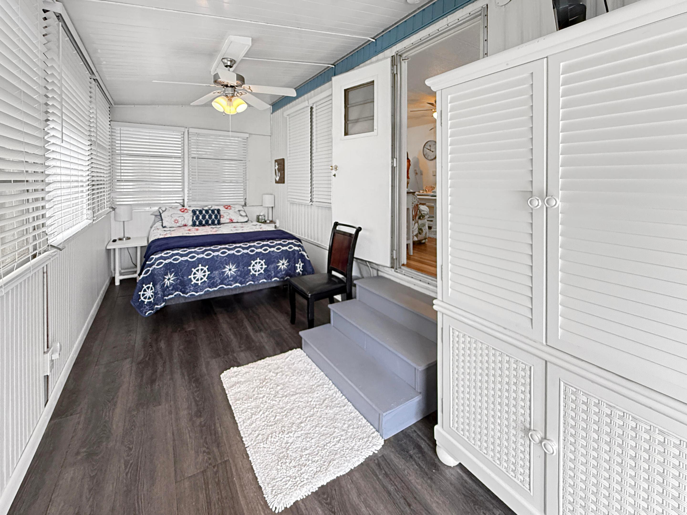 Royal Palm Mobile Home Community - Residential