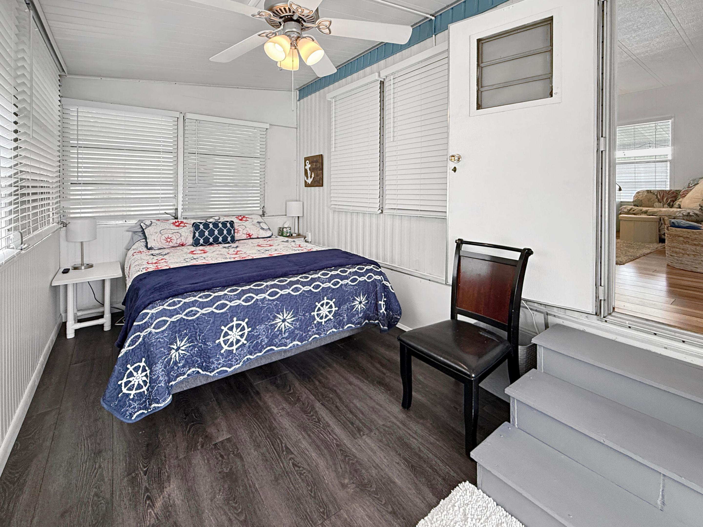 Royal Palm Mobile Home Community - Residential