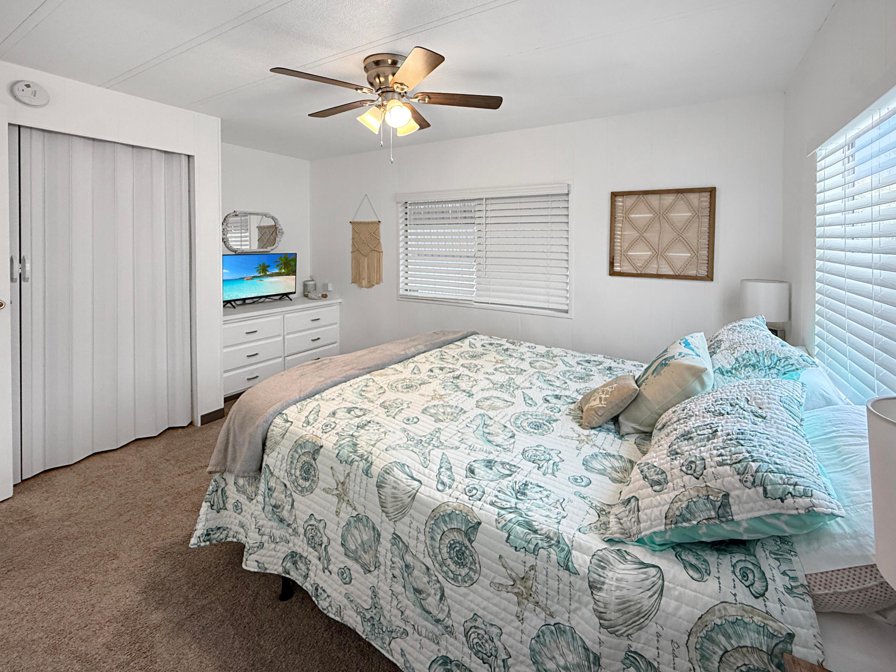 Royal Palm Mobile Home Community - Residential