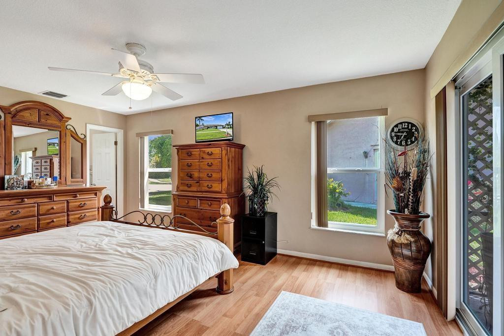 Sunflower Margate 82-38 B - Residential Lease