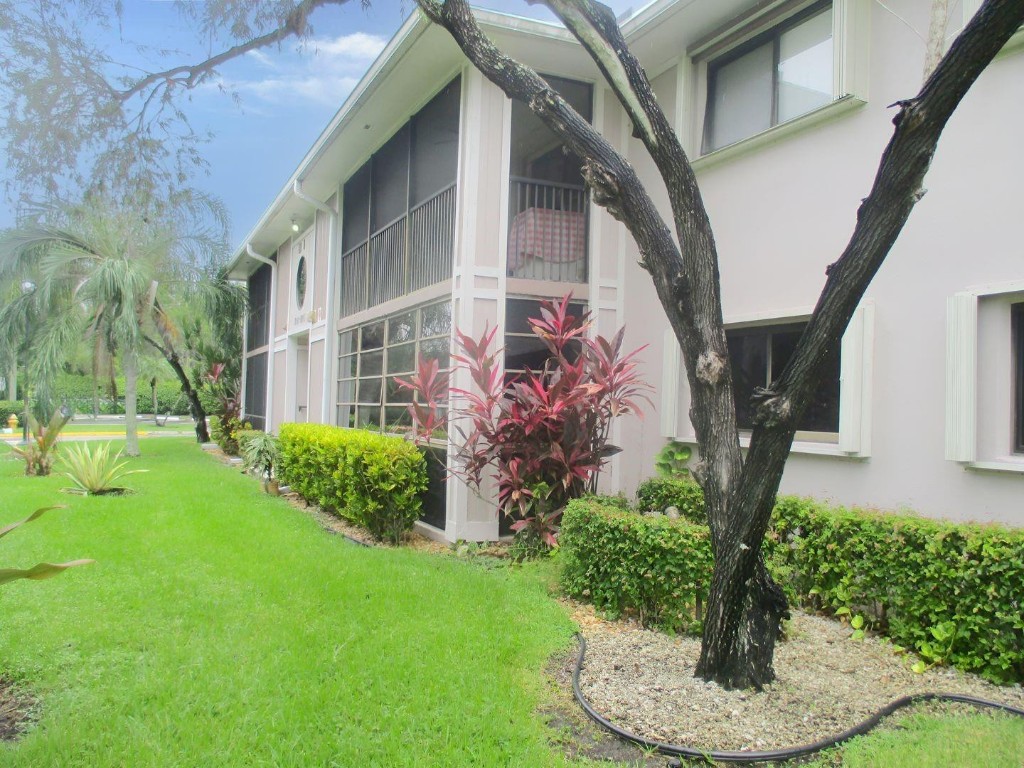 10909 W Clairmont Circle 103