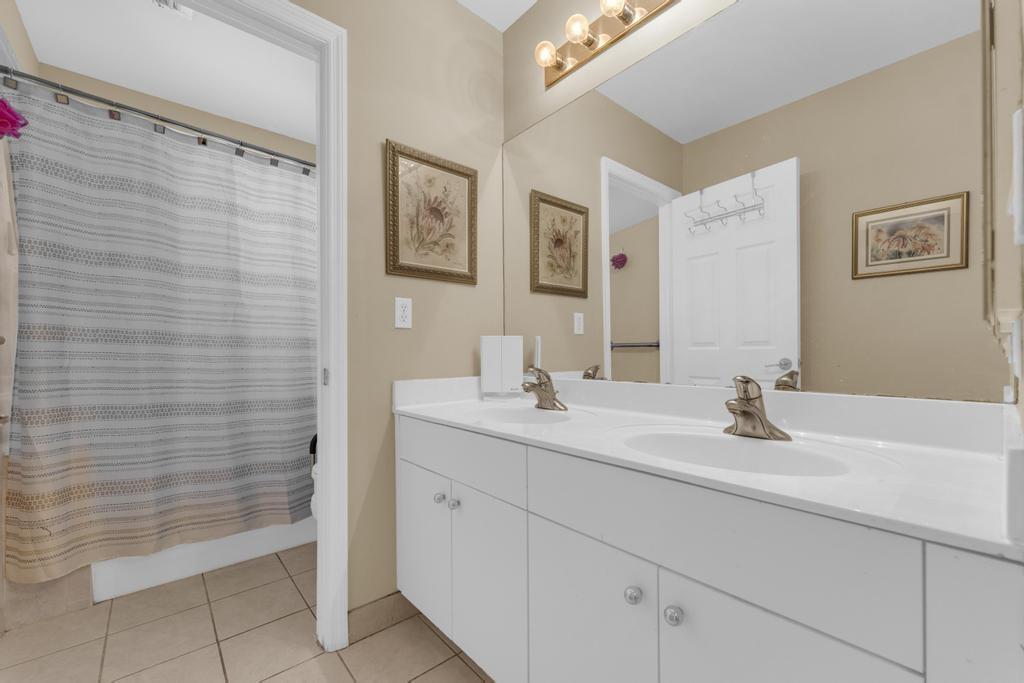 SILVER LAKES PHASE III - Residential