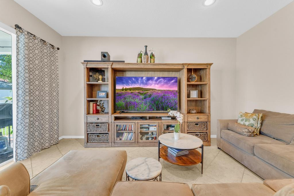 SILVER LAKES PHASE III - Residential