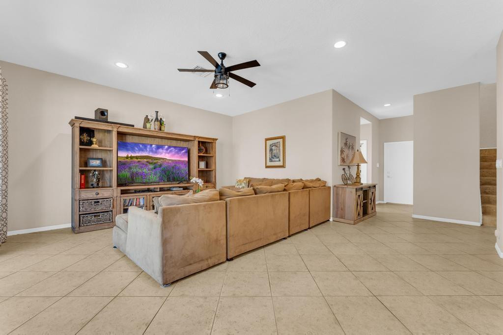 SILVER LAKES PHASE III - Residential