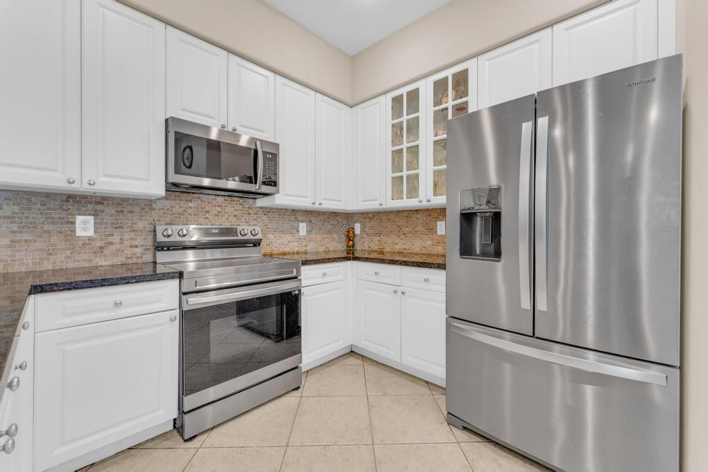 SILVER LAKES PHASE III - Residential