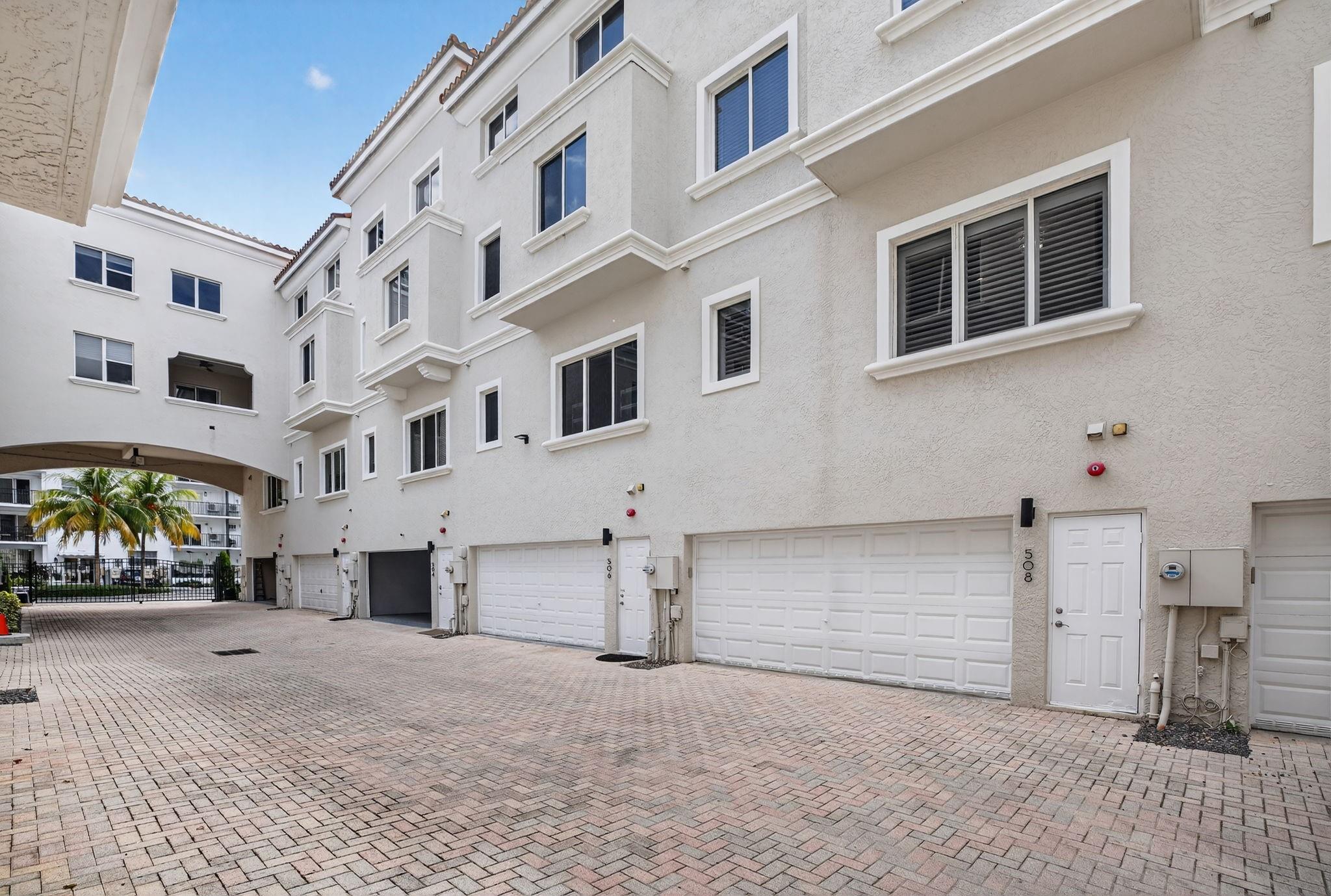Marbella Townhomes - Residential