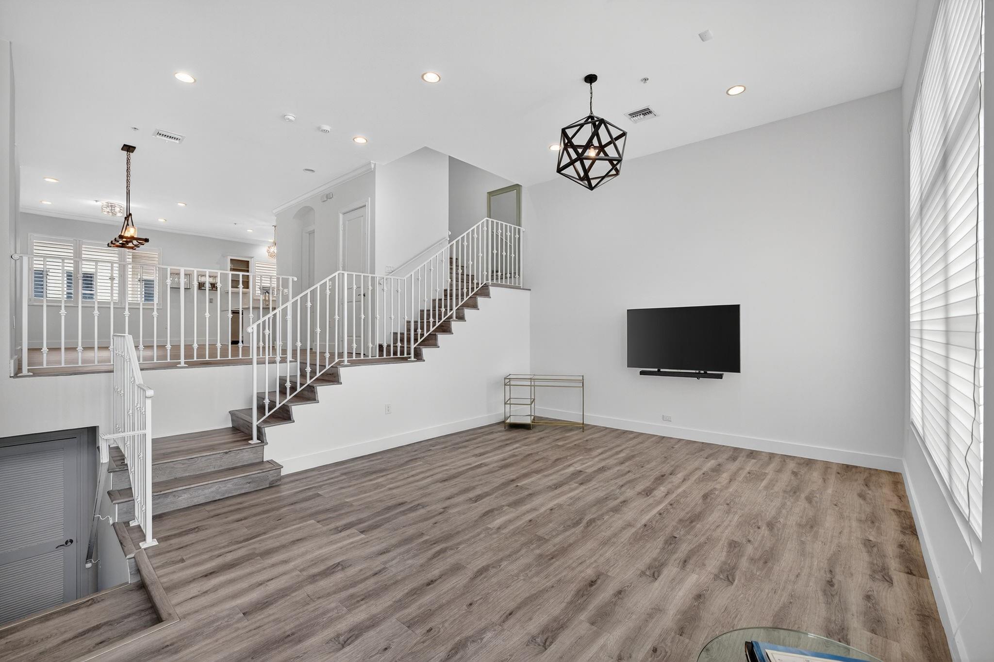 Marbella Townhomes - Residential