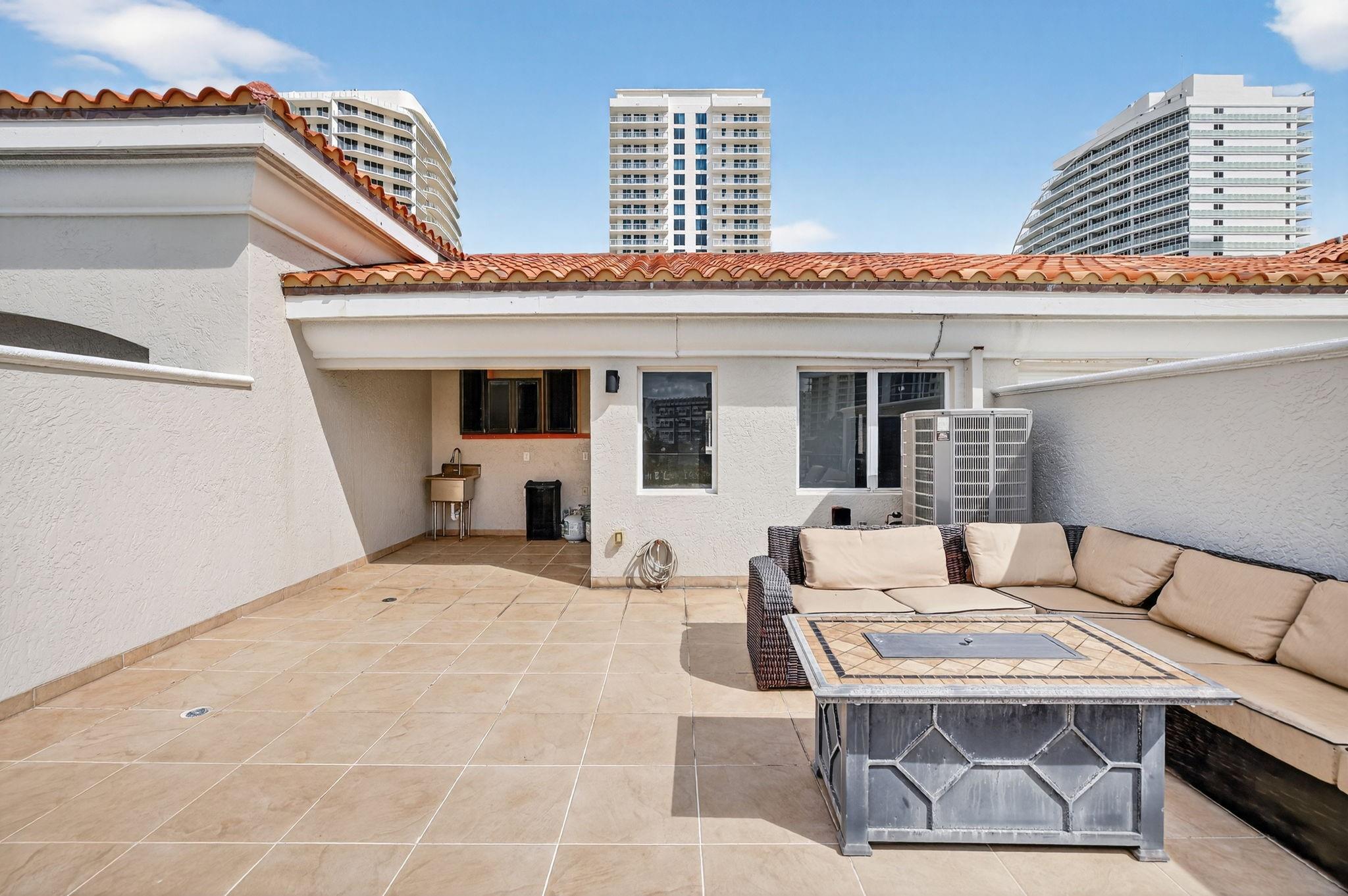 Marbella Townhomes - Residential
