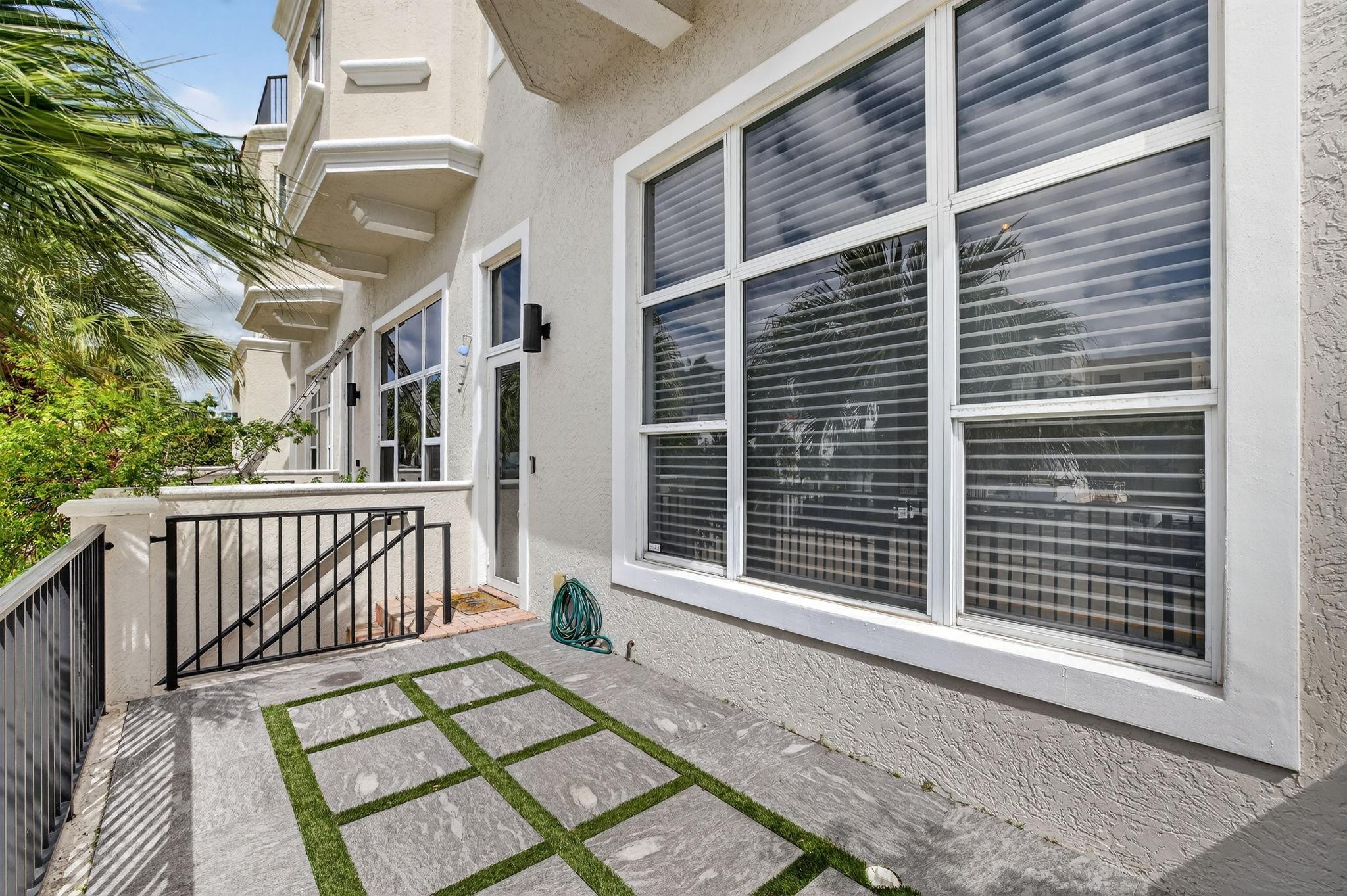 Marbella Townhomes - Residential