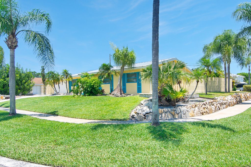 Photo of 360 Saturn Avenue, Tequesta, FL 33469 (MLS # R11091832)